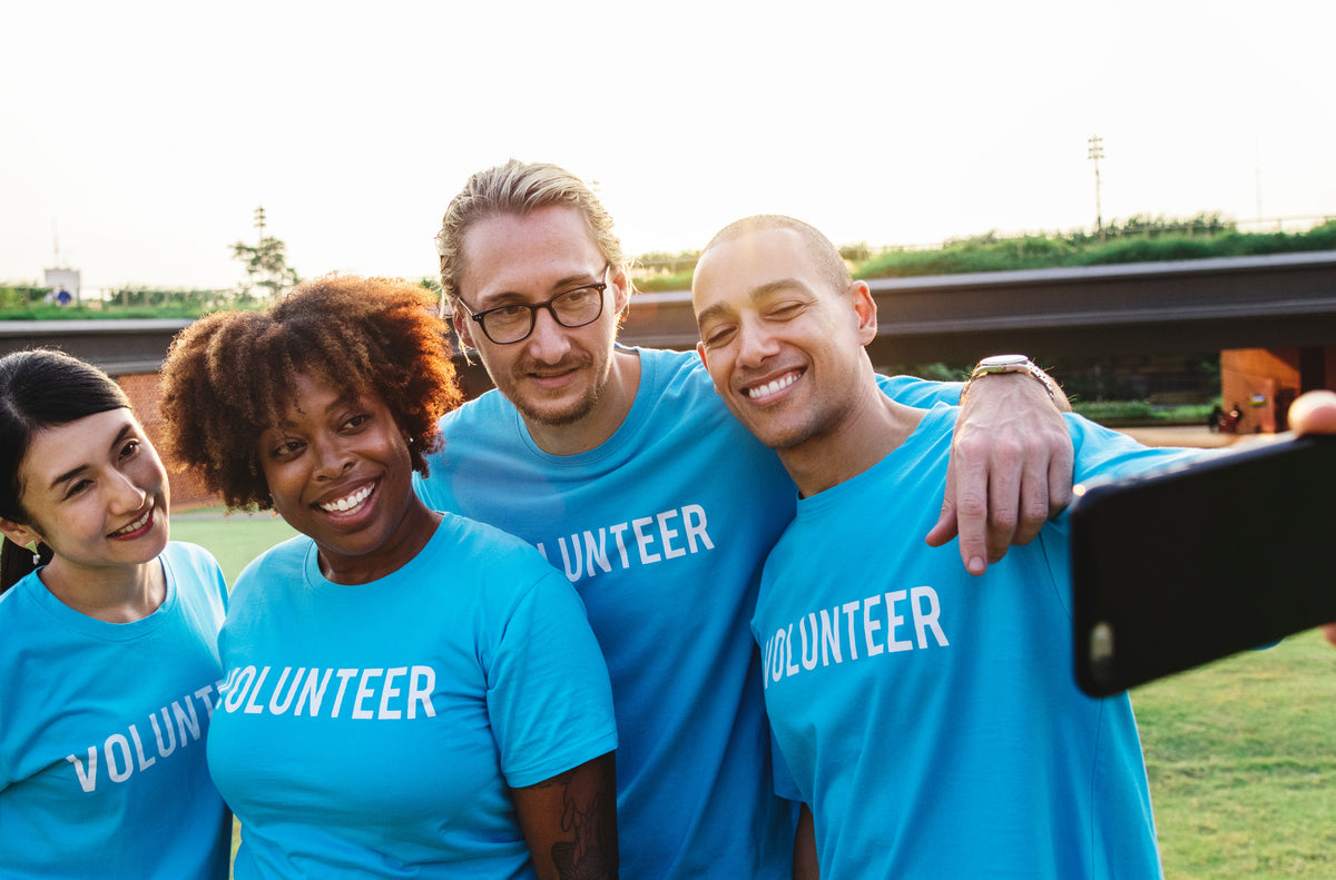 Bringing strangers together with a tshirt